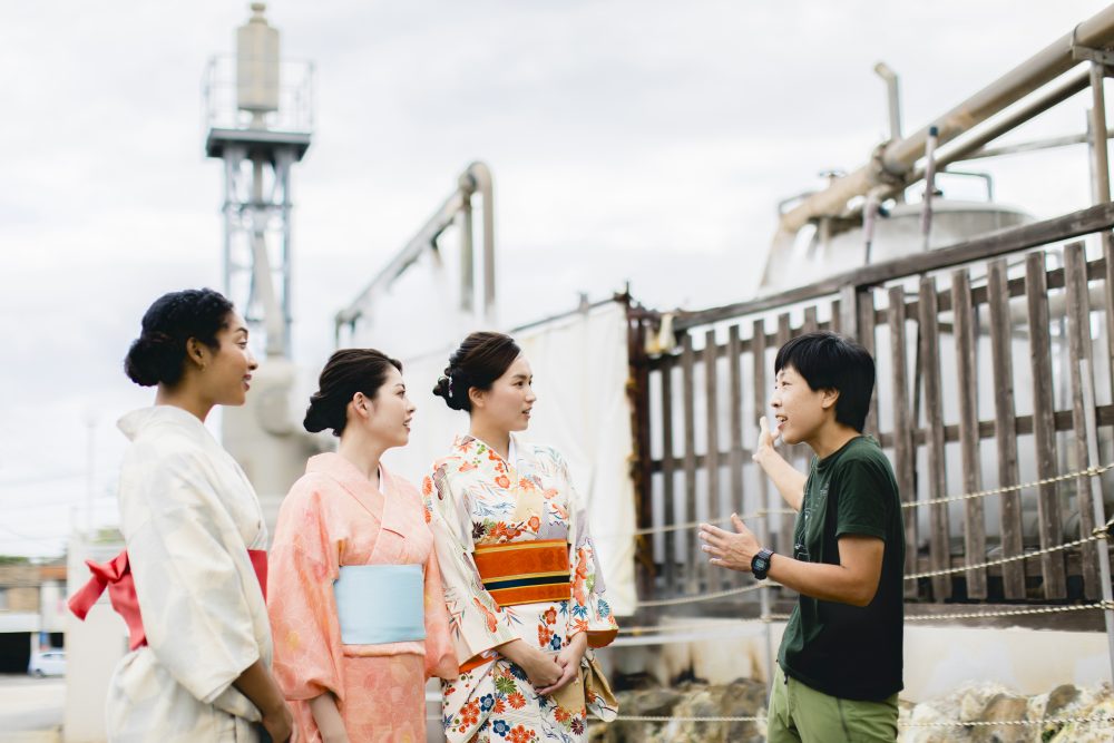 Musubibito-Tenwa Onsen Town with the source Hunter Kiyoko Toshima-