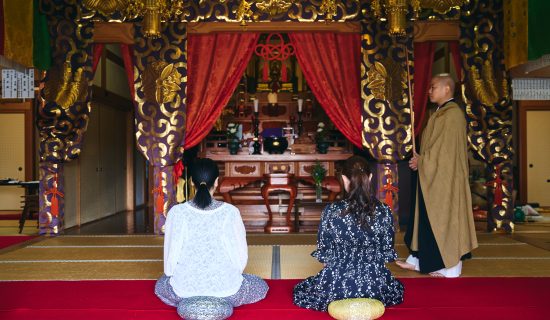Knotbito-A heart Zen experience helping by Takumoto Kudo, a priest at Asahiji Temple-