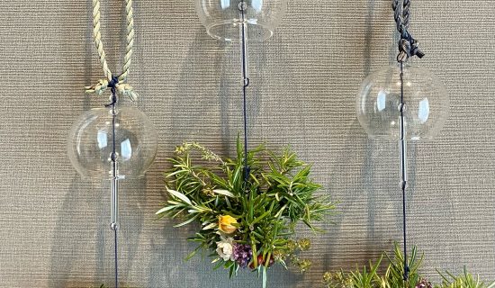 Why don't you make an original wind chime while being healed by the rare "Shichitoui" from the Kunisaki Peninsula, Oita Prefecture, and the good aroma of freshly picked herbs?